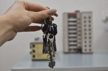 До июля 2026 года жителям ЛНР необходимо оформить недвижимость в Росреестре