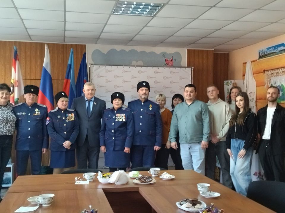 Владимир Шавлай: Принял участие в патриотическом мероприятии «Русская весна» в городе Суходольск Владимир Шавлай: Принял участие в патриотическом мероприятии «Русская весна» в городе Суходольск