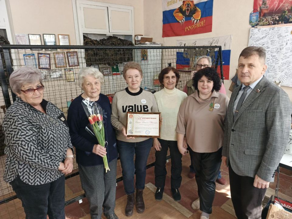 Председатель Совета городского округа город Алчевск Роман Лысенко посетил Алчевское отделение всероссийского волонтерского проекта «Золотые руки Ангела» Председатель Совета городского округа город Алчевск Роман Лысенко посетил Алчевское отделение всероссийского волонтерского проекта «Золотые руки Ангела»