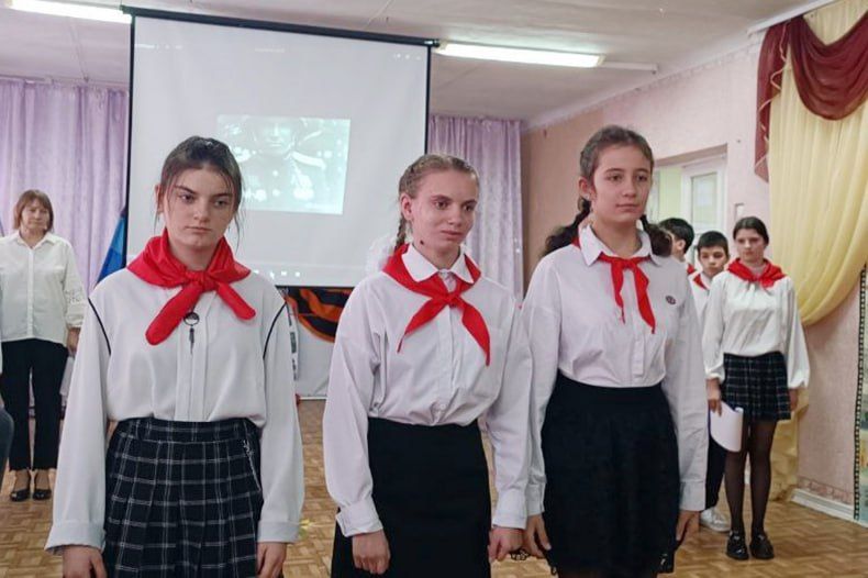 В Червонопартизанской школе-интернат прошло открытие двух Парт Героя В Червонопартизанской школе-интернат прошло открытие двух Парт Героя