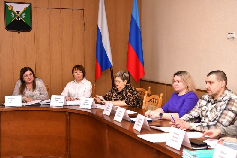 Проведено заседание Комиссии по делам несовершеннолетних и защите их прав Проведено заседание Комиссии по делам несовершеннолетних и защите их прав