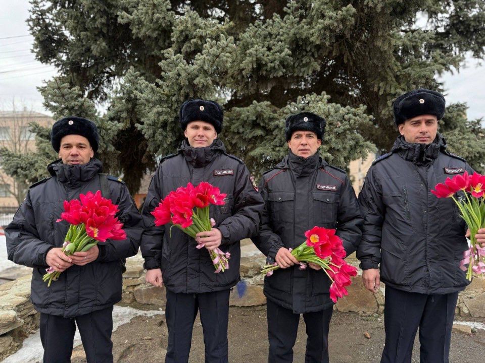 Весенний сюрприз от ОМВД России «Марковский» для женщин округа Весенний сюрприз от ОМВД России «Марковский» для женщин округа