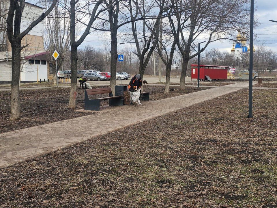 Муниципальное унитарное предприятие «ЖЭК» города Ровеньки на страже чистоты и порядка в городском округе! Муниципальное унитарное предприятие «ЖЭК» города Ровеньки на страже чистоты и порядка в городском округе!