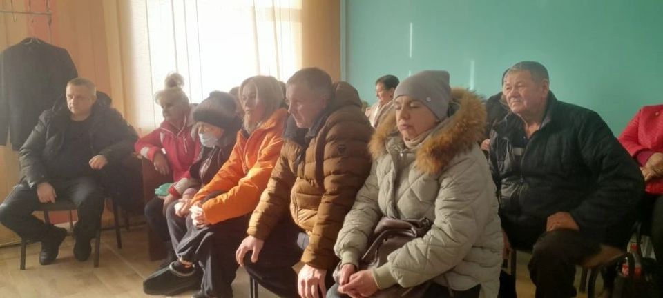 В селе Половинкино состоялось собрание инициативной группы жителей по вопросу создания Территориального общественного самоуправления (ТОС) совместно с депутатом Совета депутатов Старобельского муниципального округа... В селе Половинкино состоялось собрание инициативной группы жителей по вопросу создания Территориального общественного самоуправления (ТОС) совместно с депутатом Совета депутатов Старобельского муниципального округа...