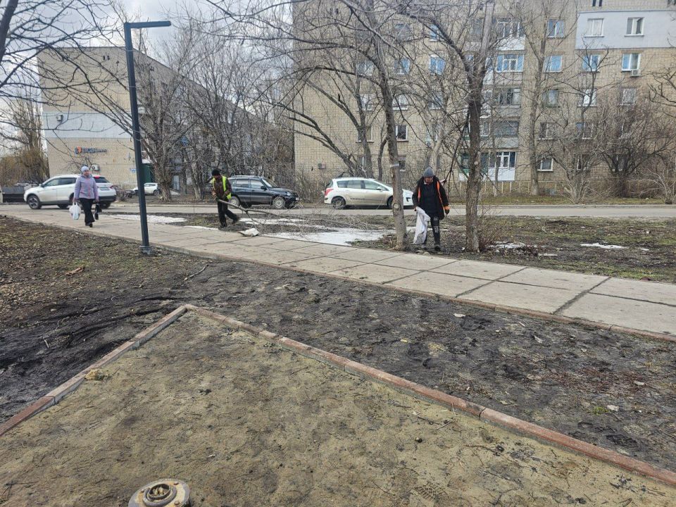 Муниципальное унитарное предприятие «ЖЭК» города Ровеньки на страже чистоты и порядка в городском округе! Муниципальное унитарное предприятие «ЖЭК» города Ровеньки на страже чистоты и порядка в городском округе!