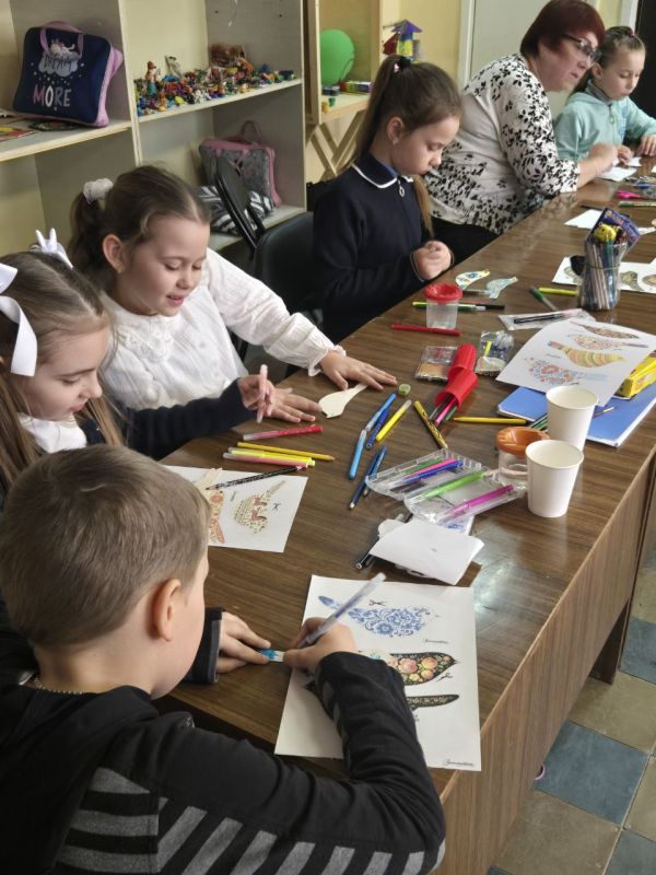 Мастер-класс по созданию коллажа в честь Года Народного единства Мастер-класс по созданию коллажа в честь Года Народного единства