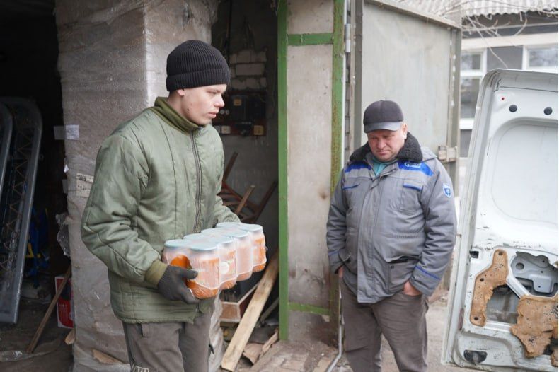Началась выдача гуманитарной помощи из Красноярского края Началась выдача гуманитарной помощи из Красноярского края