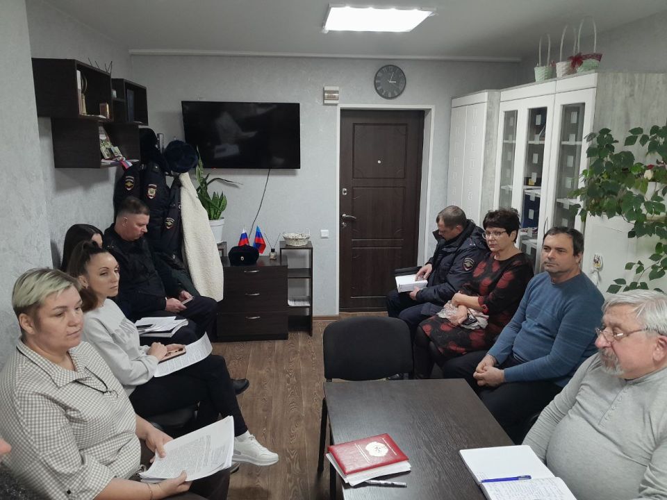В Беловодске прошло заседание комиссии по профилактике правонарушений на территории округа В Беловодске прошло заседание комиссии по профилактике правонарушений на территории округа