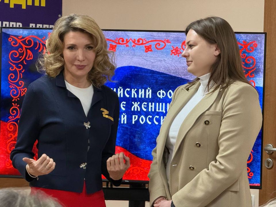 Сильная женщина Великой России: встречи, эмоции, опыт Сильная женщина Великой России: встречи, эмоции, опыт