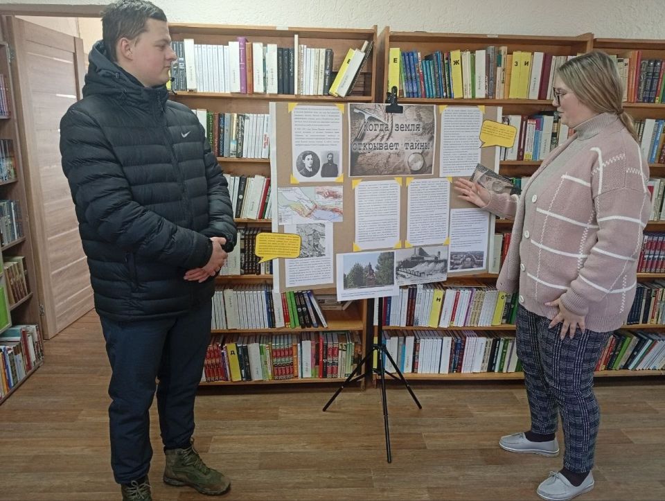 Беседа у стендовой выставки прошла в Лутугинской Районной библиотеке для детей Беседа у стендовой выставки прошла в Лутугинской Районной библиотеке для детей