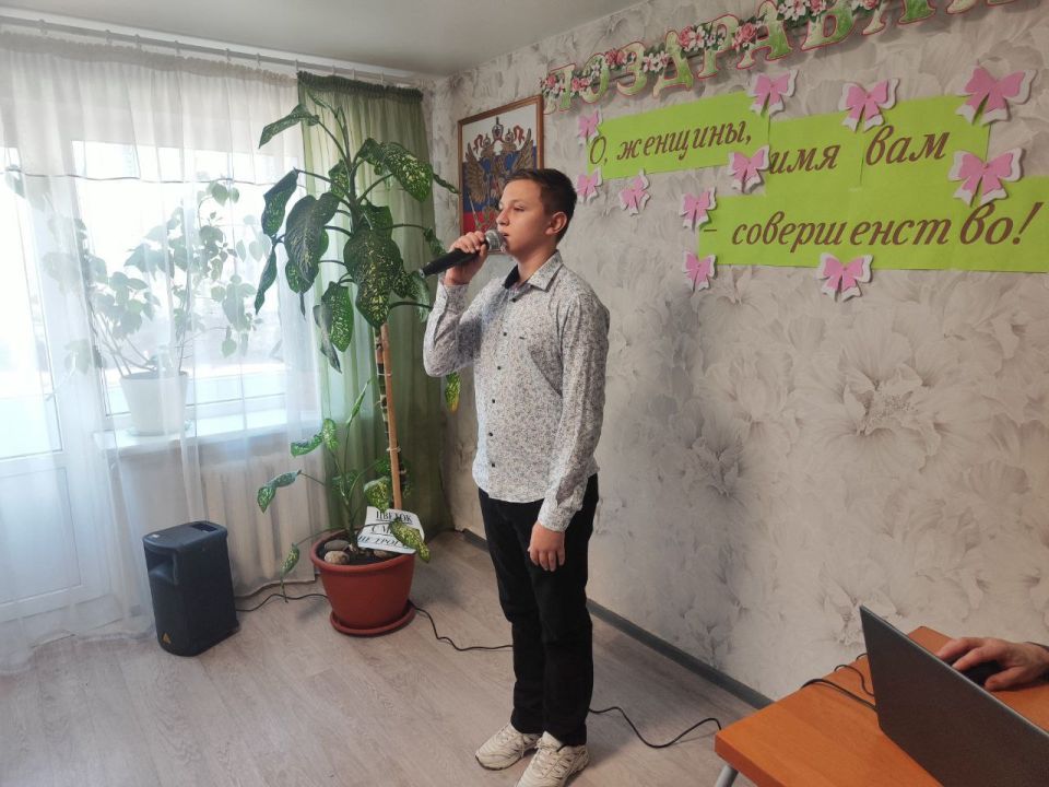 В этот день Кировский комплексный центр социального обслуживания населения наполнился радостью и весельем В этот день Кировский комплексный центр социального обслуживания населения наполнился радостью и весельем