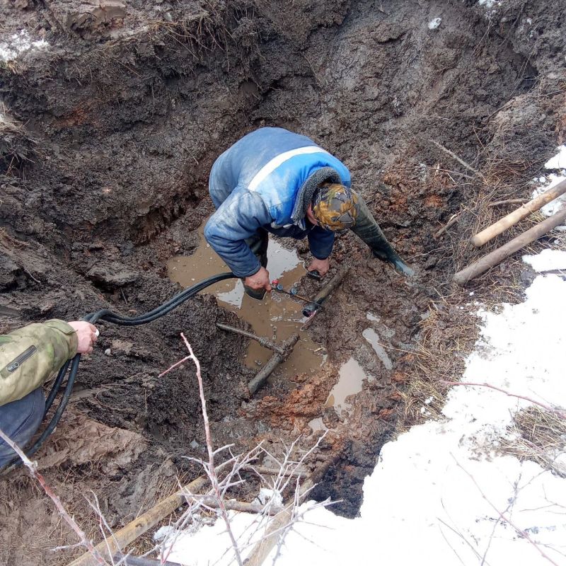 Работники МБУ Центр "Благоустройство" провели комплекс аварийно-восстановительных работ на системах водоснабжения и водоотведения Работники МБУ Центр "Благоустройство" провели комплекс аварийно-восстановительных работ на системах водоснабжения и водоотведения