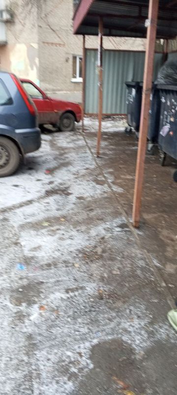 Андрей Рубанцов: Муниципальные унитарные предприятия городского округа город Ровеньки продолжают весеннюю уборку территорий Андрей Рубанцов: Муниципальные унитарные предприятия городского округа город Ровеньки продолжают весеннюю уборку территорий