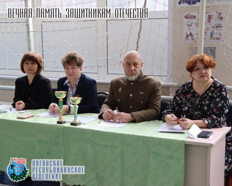 20 ферваля Сергей Карлин представитель Луганского республиканского отделения «БОЕВОЕ БРАТСТВО», депутат Совета городского округа муниципальное образование городской округ город Стаханов Луганской Народной Республики посетил... 20 ферваля Сергей Карлин представитель Луганского республиканского отделения «БОЕВОЕ БРАТСТВО», депутат Совета городского округа муниципальное образование городской округ город Стаханов Луганской Народной Республики посетил...