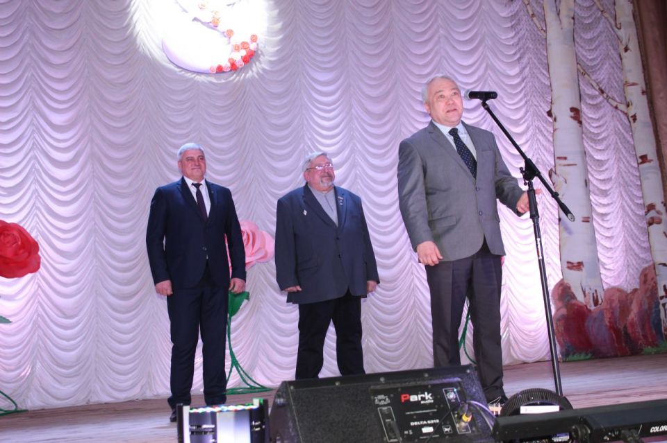 Виталий Коваленко: Сегодня в Беловодском районном доме культы прошел праздничный концерт, посвященный Международному женскому дню Виталий Коваленко: Сегодня в Беловодском районном доме культы прошел праздничный концерт, посвященный Международному женскому дню