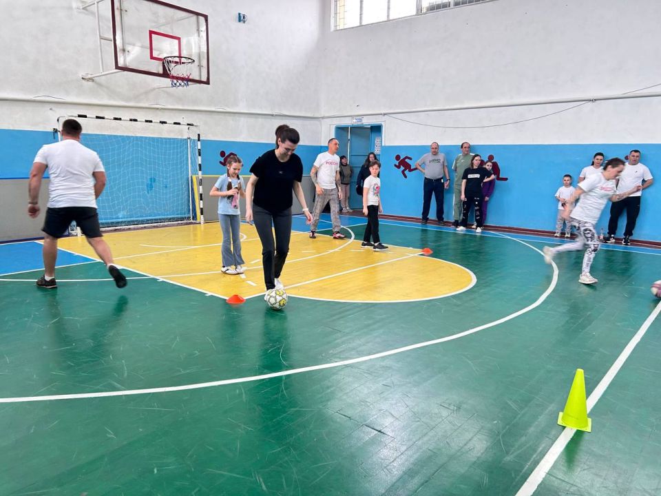 Самое ценное у человека – это жизнь, самое ценное в жизни – здоровье! Вырастить ребенка сильным, смелым и здоровым – это главное желание родителей. Самое ценное у человека – это жизнь, самое ценное в жизни – здоровье! Вырастить ребенка сильным, смелым и здоровым – это главное желание родителей.