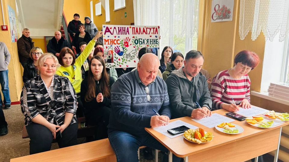Я – ВЕСНА. Сегодня в Беловодском отделении колледжа прошло замечательное мероприятие, посвященное Международному женскому дню – 8 Марта – конкурс «Я – ВЕСНА» Я – ВЕСНА. Сегодня в Беловодском отделении колледжа прошло замечательное мероприятие, посвященное Международному женскому дню – 8 Марта – конкурс «Я – ВЕСНА»