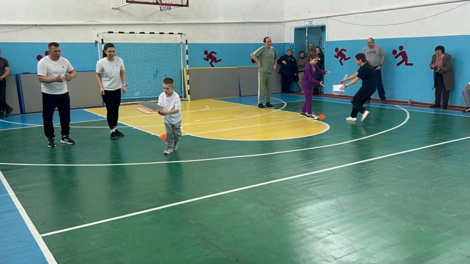 Самое ценное у человека – это жизнь, самое ценное в жизни – здоровье! Вырастить ребенка сильным, смелым и здоровым – это главное желание родителей. Самое ценное у человека – это жизнь, самое ценное в жизни – здоровье! Вырастить ребенка сильным, смелым и здоровым – это главное желание родителей.