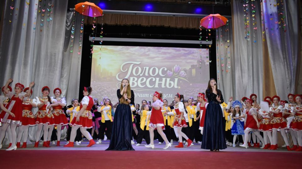 В преддверии Международного женского дня, 5 марта, Перевальский районный Дворец культуры распахнул свои двери для всех желающих окунуться в атмосферу праздника, весны и творчества В преддверии Международного женского дня, 5 марта, Перевальский районный Дворец культуры распахнул свои двери для всех желающих окунуться в атмосферу праздника, весны и творчества