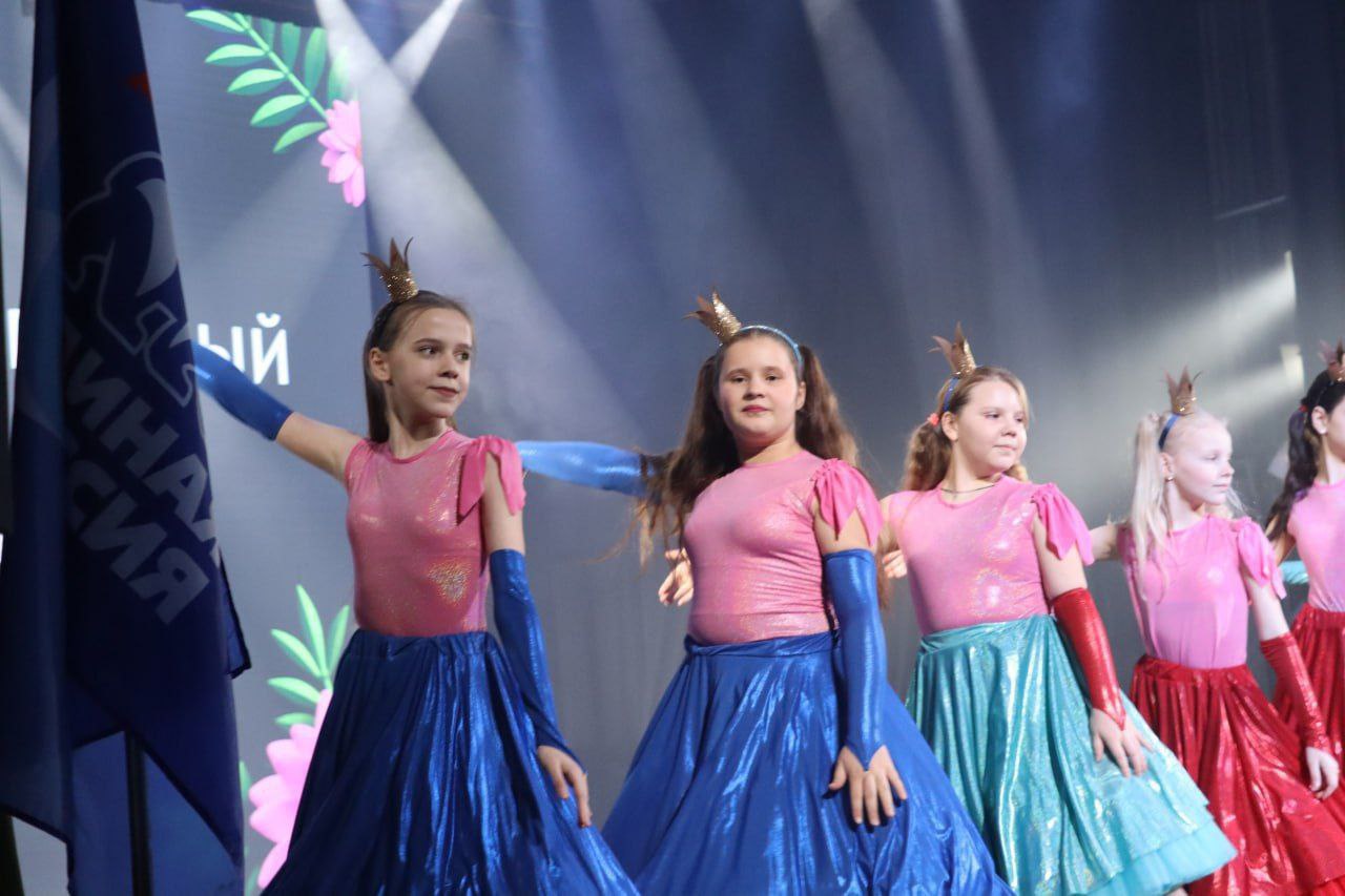 В Северодонецке состоялось торжественное мероприятие к Международному женскому дню В Северодонецке состоялось торжественное мероприятие к Международному женскому дню