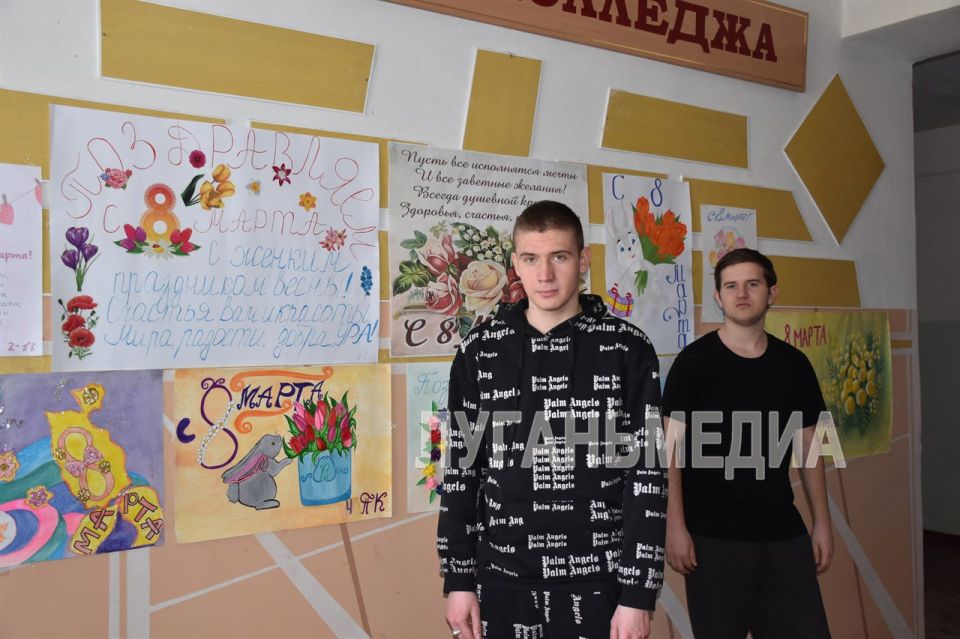 В Первомайском колледже подвели итоги конкурса плакатов и стенгазет к 8 марта В Первомайском колледже подвели итоги конкурса плакатов и стенгазет к 8 марта