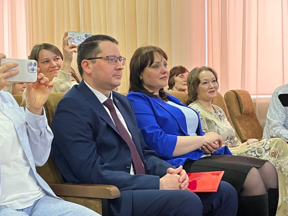 Концерт от юных учеников Марковской детской школы искусств Концерт от юных учеников Марковской детской школы искусств