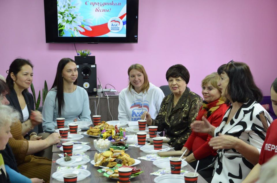 Алёна Лумеровская: За каждым героем стоит женщина Алёна Лумеровская: За каждым героем стоит женщина