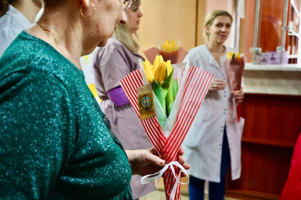 В благодарность за службу. Добровольцы Луганского регионального отделения Всероссийского студенческого корпуса спасателей и студенты Института гражданской защиты ЛГУ им. В. Даля присоединились к Всероссийской акции «В... В благодарность за службу. Добровольцы Луганского регионального отделения Всероссийского студенческого корпуса спасателей и студенты Института гражданской защиты ЛГУ им. В. Даля присоединились к Всероссийской акции «В...