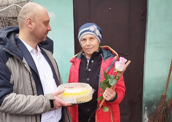 Сергей Колягин: В преддверии Международного женского дня вместе с председателем Совета городского округа Светланой Пшеничниковой, коллегами из администрации и активистами местного отделения ВПП "Единая Россия" встретились с... Сергей Колягин: В преддверии Международного женского дня вместе с председателем Совета городского округа Светланой Пшеничниковой, коллегами из администрации и активистами местного отделения ВПП "Единая Россия" встретились с...