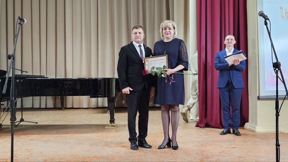 Роман Лысенко: 5 марта в Алчевской музыкальной школе № 1 имени Ивана Алчевского прошло городское торжественное собрание, посвященное Международному женскому дню 8 Марта Роман Лысенко: 5 марта в Алчевской музыкальной школе № 1 имени Ивана Алчевского прошло городское торжественное собрание, посвященное Международному женскому дню 8 Марта