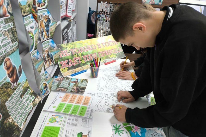 В Центральной городской библиотеке для детей прошёл зелёный день «Не только в гости ждёт тебя природа» В Центральной городской библиотеке для детей прошёл зелёный день «Не только в гости ждёт тебя природа»