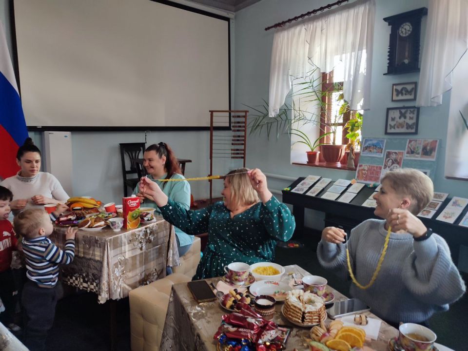 В Мемориальном музее Бориса Гринченко в преддверии Международного женского дня 8 Марта прошло мероприятие, которое объединило жен военнослужащих пгт Михайловка, участвующих в Специальной военной операции «Тихое мужество... В Мемориальном музее Бориса Гринченко в преддверии Международного женского дня 8 Марта прошло мероприятие, которое объединило жен военнослужащих пгт Михайловка, участвующих в Специальной военной операции «Тихое мужество...