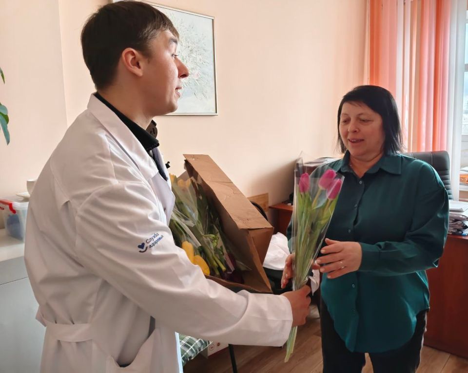 От утренних тюльпанов до праздничного концерта: как это было От утренних тюльпанов до праздничного концерта: как это было