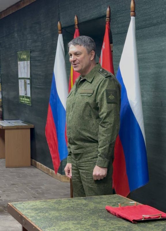 Леонид Пасечник: Приехал в расположение 25-й общевойсковой армии группировки «Запад», чтобы лично поздравить наших чудесных защитниц Леонид Пасечник: Приехал в расположение 25-й общевойсковой армии группировки «Запад», чтобы лично поздравить наших чудесных защитниц