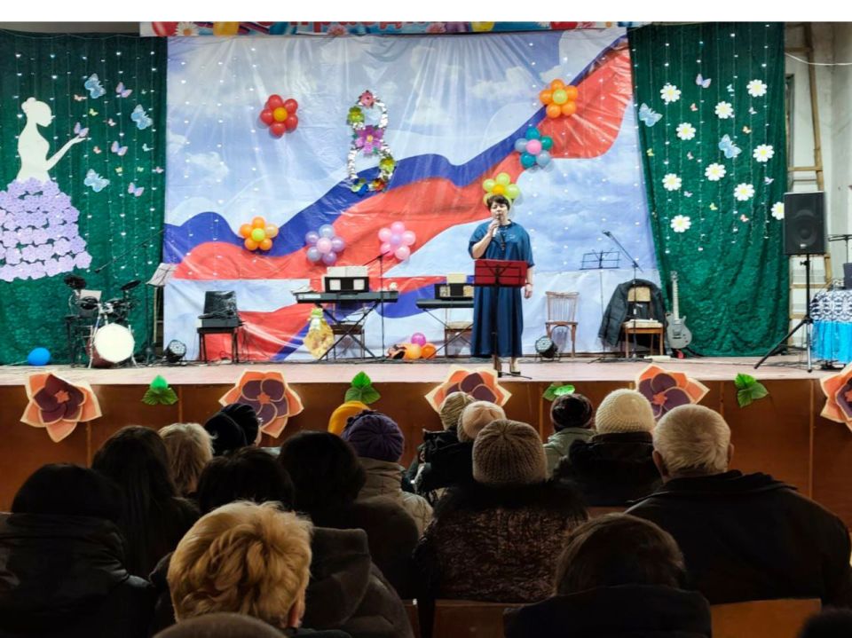Вячеслав Третьяков: В Новоастраханском СДК Кременского МО состоялся праздничный концерт "Весеннее настроение", посвящённый Международному женскому дню Вячеслав Третьяков: В Новоастраханском СДК Кременского МО состоялся праздничный концерт "Весеннее настроение", посвящённый Международному женскому дню