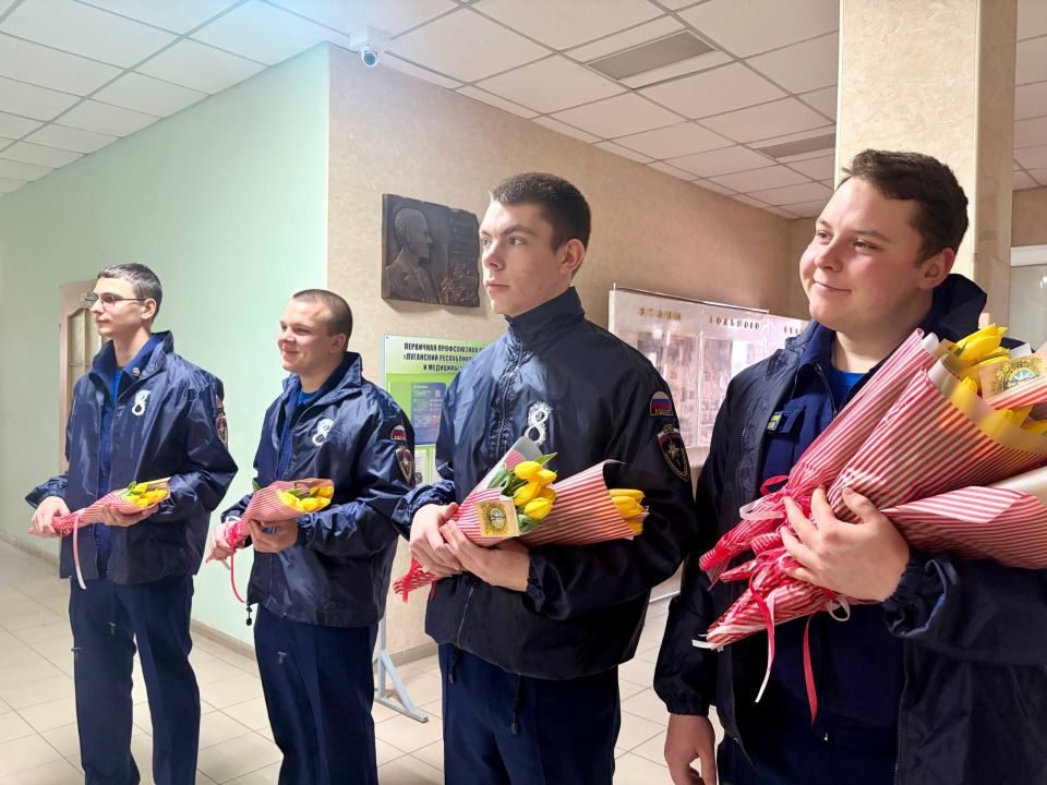 Слова благодарности тем, кто всегда на связи Слова благодарности тем, кто всегда на связи