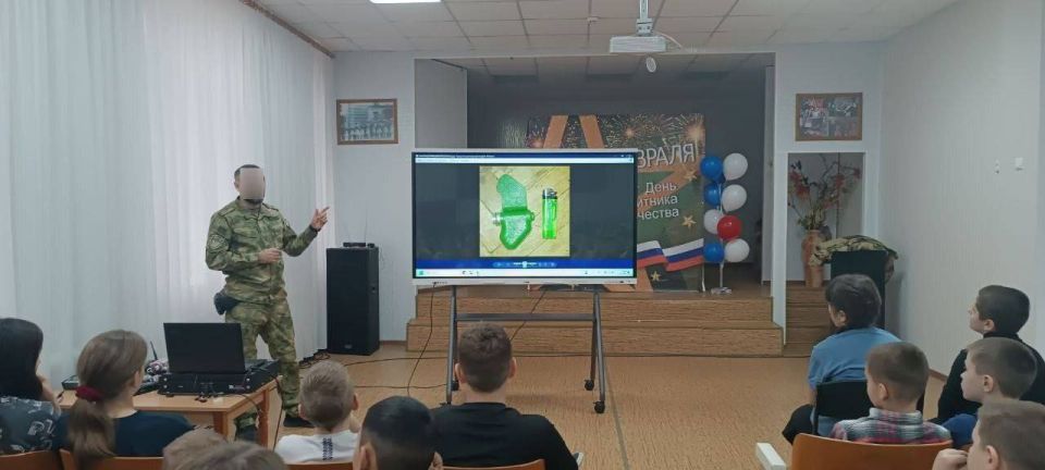 111111О взрывоопасных предметах и мошенниках поговорили со старобельскими школьниками полицейские 111111О взрывоопасных предметах и мошенниках поговорили со старобельскими школьниками полицейские