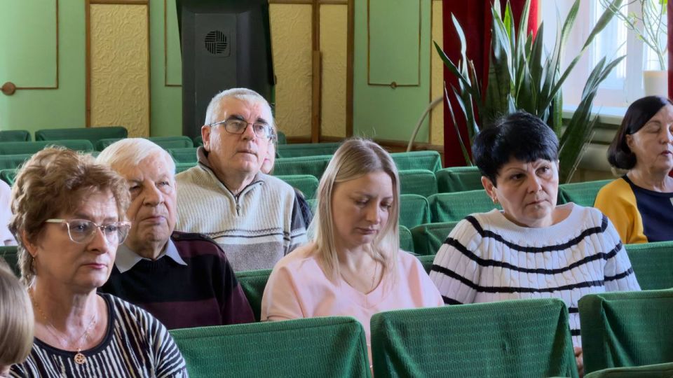Сергей Козенко: Состоялась выездная рабочая встреча с коллективом Молодогвардейской детской школы искусств Сергей Козенко: Состоялась выездная рабочая встреча с коллективом Молодогвардейской детской школы искусств