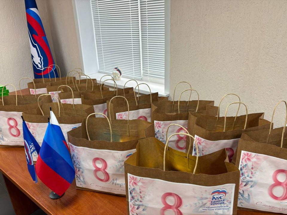 Теплая встреча с участницами клуба «Рукодельницы» в канун 8 Марта прошла в Веселой Горе Теплая встреча с участницами клуба «Рукодельницы» в канун 8 Марта прошла в Веселой Горе