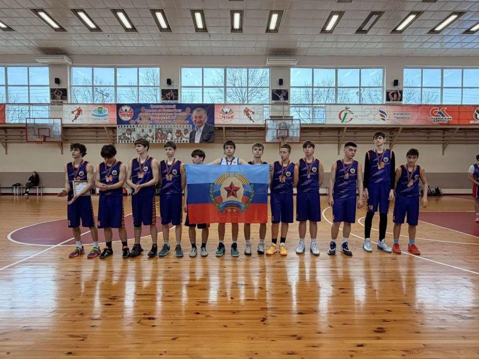 Перевальские баскетболисты вернулись с призовым местом из города Славянск-на- Кубани Краснодарского края, где 5-6 марта проходил XIV традиционный открытый турнир по баскетболу среди юношей 2011 г. р. и моложе памяти... Перевальские баскетболисты вернулись с призовым местом из города Славянск-на- Кубани Краснодарского края, где 5-6 марта проходил XIV традиционный открытый турнир по баскетболу среди юношей 2011 г. р. и моложе памяти...