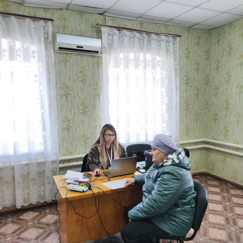 10 марта в пгт. Софиевский состоялся очередной выездной приём мобильного офиса МФЦ ЛНР 10 марта в пгт. Софиевский состоялся очередной выездной приём мобильного офиса МФЦ ЛНР