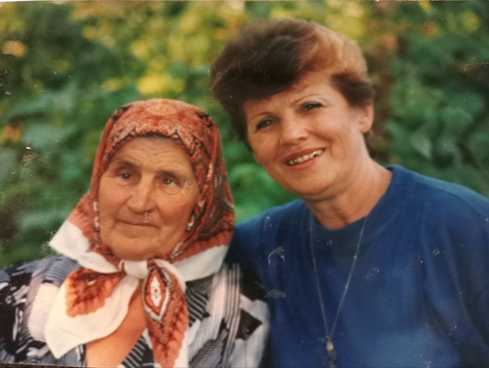 Судьба и песня: Воспитатель детского сада создала народный коллектив, который прославляет родной край уже 48 лет Судьба и песня: Воспитатель детского сада создала народный коллектив, который прославляет родной край уже 48 лет