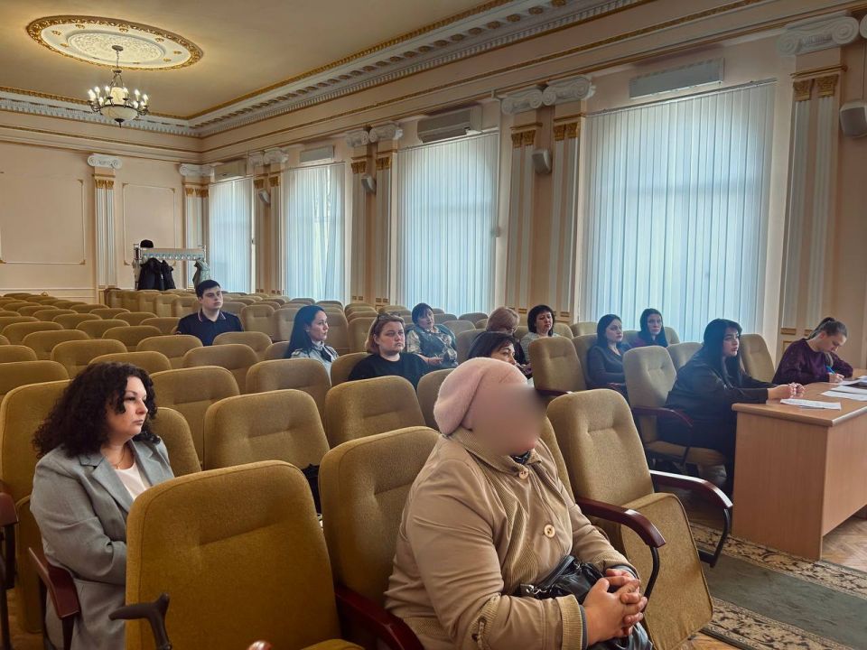 В Краснодоне состоялось заседание муниципальной комиссии по делам несовершеннолетних и защите их прав В Краснодоне состоялось заседание муниципальной комиссии по делам несовершеннолетних и защите их прав