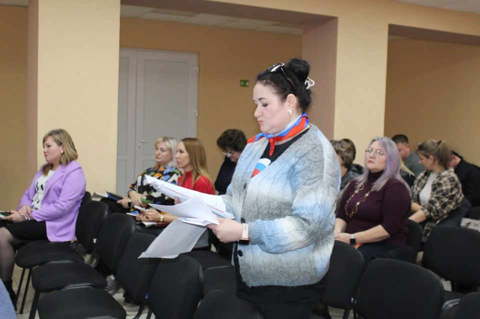 Виталий Коваленко: Сегодня заместитель Главы администрации Наталья Добрицкая провела аппаратное совещание с начальниками структурных подразделений администрации, руководителями предприятий, учреждений и организаций округа Виталий Коваленко: Сегодня заместитель Главы администрации Наталья Добрицкая провела аппаратное совещание с начальниками структурных подразделений администрации, руководителями предприятий, учреждений и организаций округа
