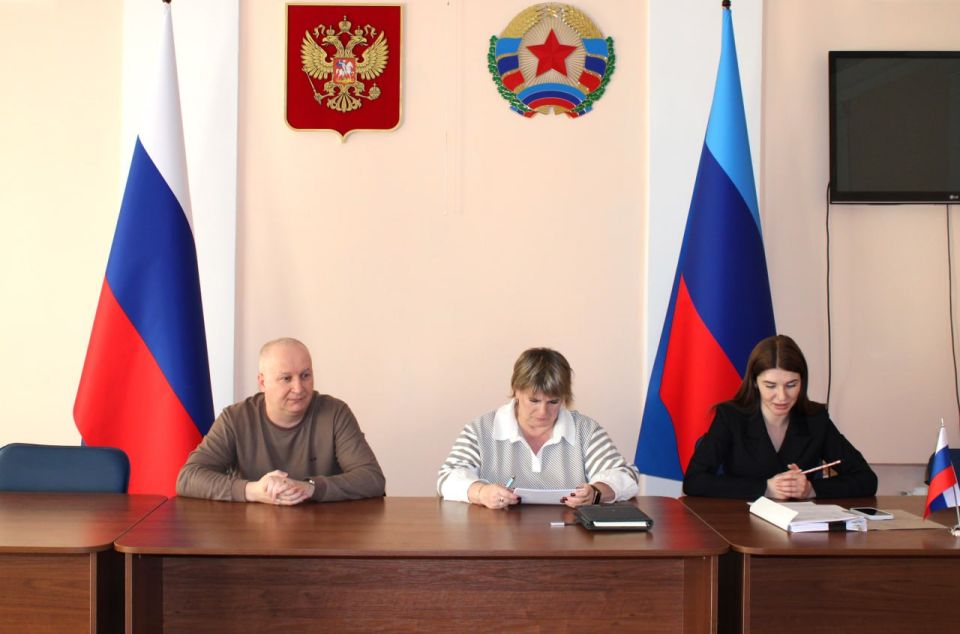 В Белокуракинском муниципальном округе Луганской Народной Республики состоялось заседание антинаркотической комиссии, посвященное подведению итогов 2025 года и планированию дальнейших действий в борьбе с распространением... В Белокуракинском муниципальном округе Луганской Народной Республики состоялось заседание антинаркотической комиссии, посвященное подведению итогов 2025 года и планированию дальнейших действий в борьбе с распространением...