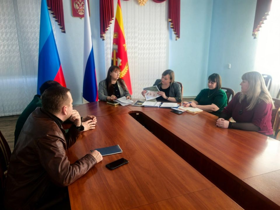 Сегодня под председательством заместителя Главы Администрации Краснодонского муниципального округа Марины Ивашовой состоялось заседание муниципальной конкурсной комиссии по проведению конкурсного отбора инициативных проектов... Сегодня под председательством заместителя Главы Администрации Краснодонского муниципального округа Марины Ивашовой состоялось заседание муниципальной конкурсной комиссии по проведению конкурсного отбора инициативных проектов...