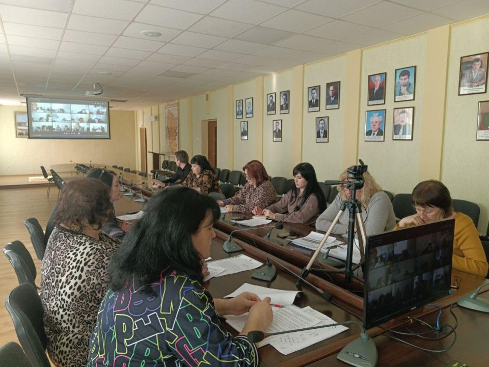Сегодня в Администрации городского округа город Ровеньки состоялось важное совещание в формате ВКС, посвященное разработке Федеральной адресной инвестиционной программы (ФАИП) Единой информационной платформы проектирования... Сегодня в Администрации городского округа город Ровеньки состоялось важное совещание в формате ВКС, посвященное разработке Федеральной адресной инвестиционной программы (ФАИП) Единой информационной платформы проектирования...