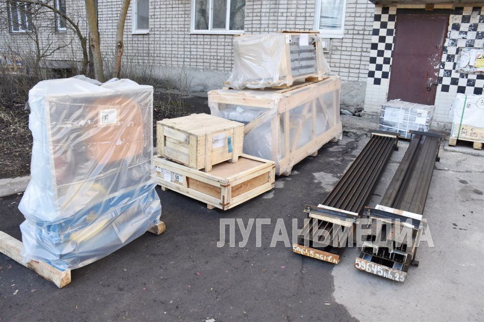 В Краснолучском округе продолжается ремонт лифтов В Краснолучском округе продолжается ремонт лифтов