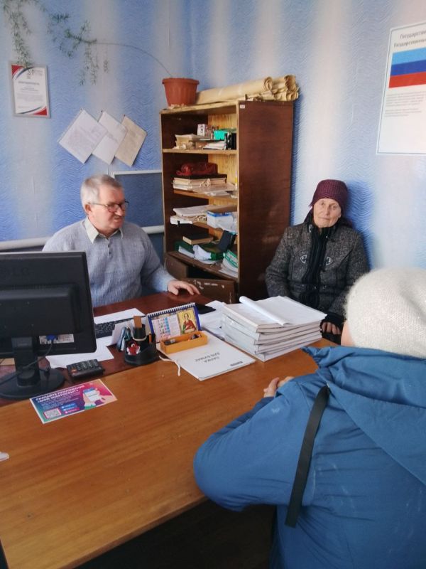 Оказание помощи опекуну. Сегодня в отдел жизнеобеспечения села Благовка обратились пенсионеры Гончарова Татьяна Николаевна и Подшивалова Екатерина Николаевна с просьбой установить приложение «Мой Энергосбыт» на мобильный... Оказание помощи опекуну. Сегодня в отдел жизнеобеспечения села Благовка обратились пенсионеры Гончарова Татьяна Николаевна и Подшивалова Екатерина Николаевна с просьбой установить приложение «Мой Энергосбыт» на мобильный...