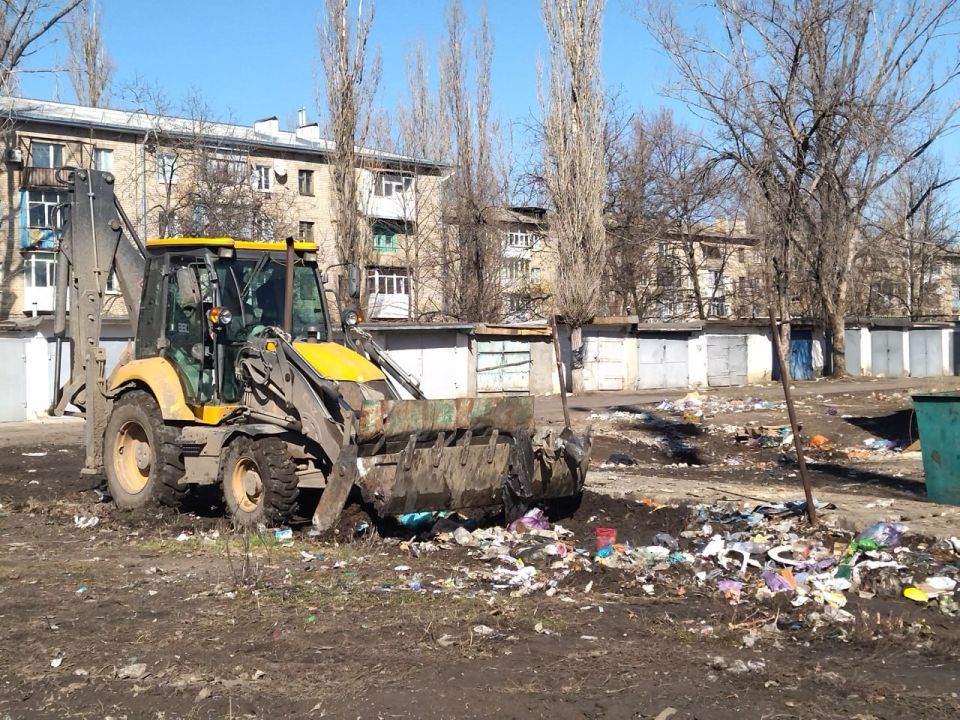Сегодня в городе Суходольске проведены работы по наведению порядка на точках сбора твердых коммунальных отходов Сегодня в городе Суходольске проведены работы по наведению порядка на точках сбора твердых коммунальных отходов